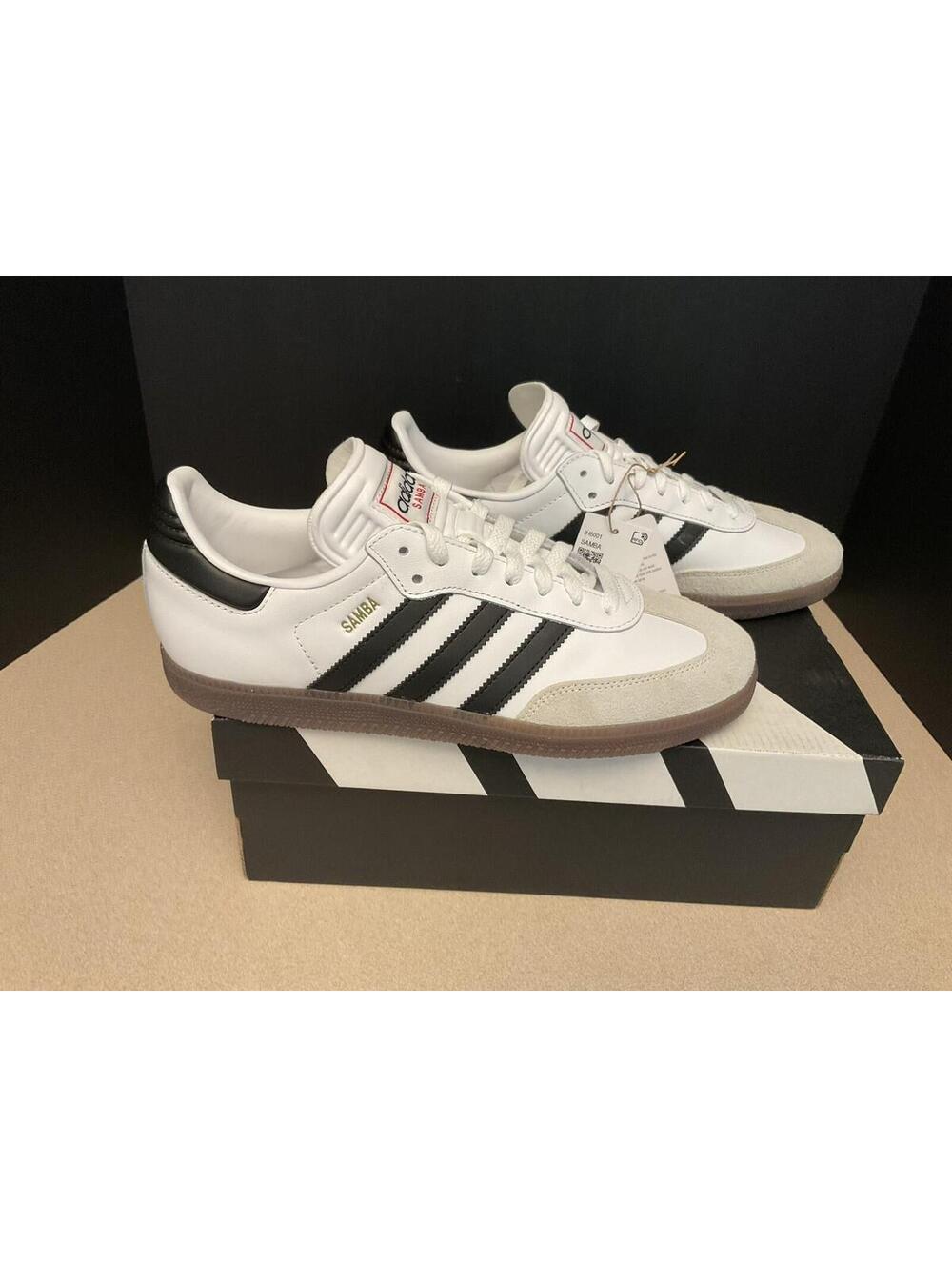 New! Adidas Originals Samba White/Black/Gum Shoes. Men’s 10. Women’s 11.